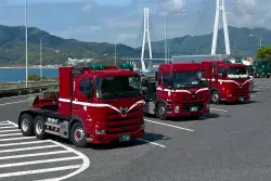 トラクタの車両画像