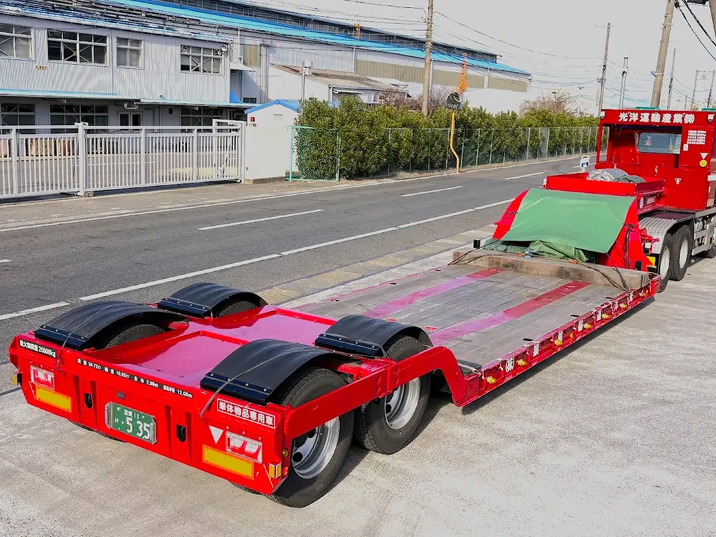 トレーラの車両画像